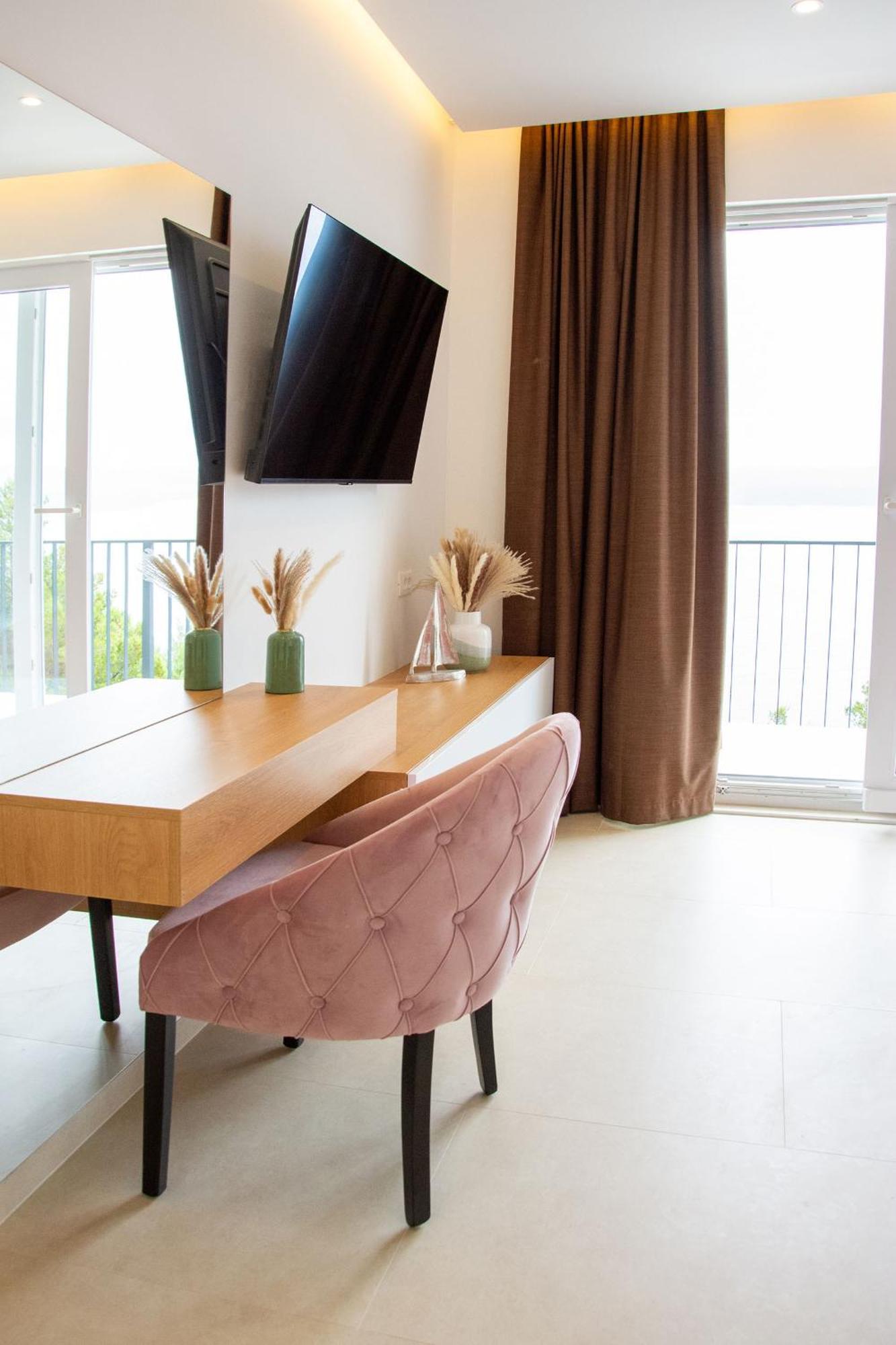 Joell Apartments Локва-Рогозниця Екстер'єр фото