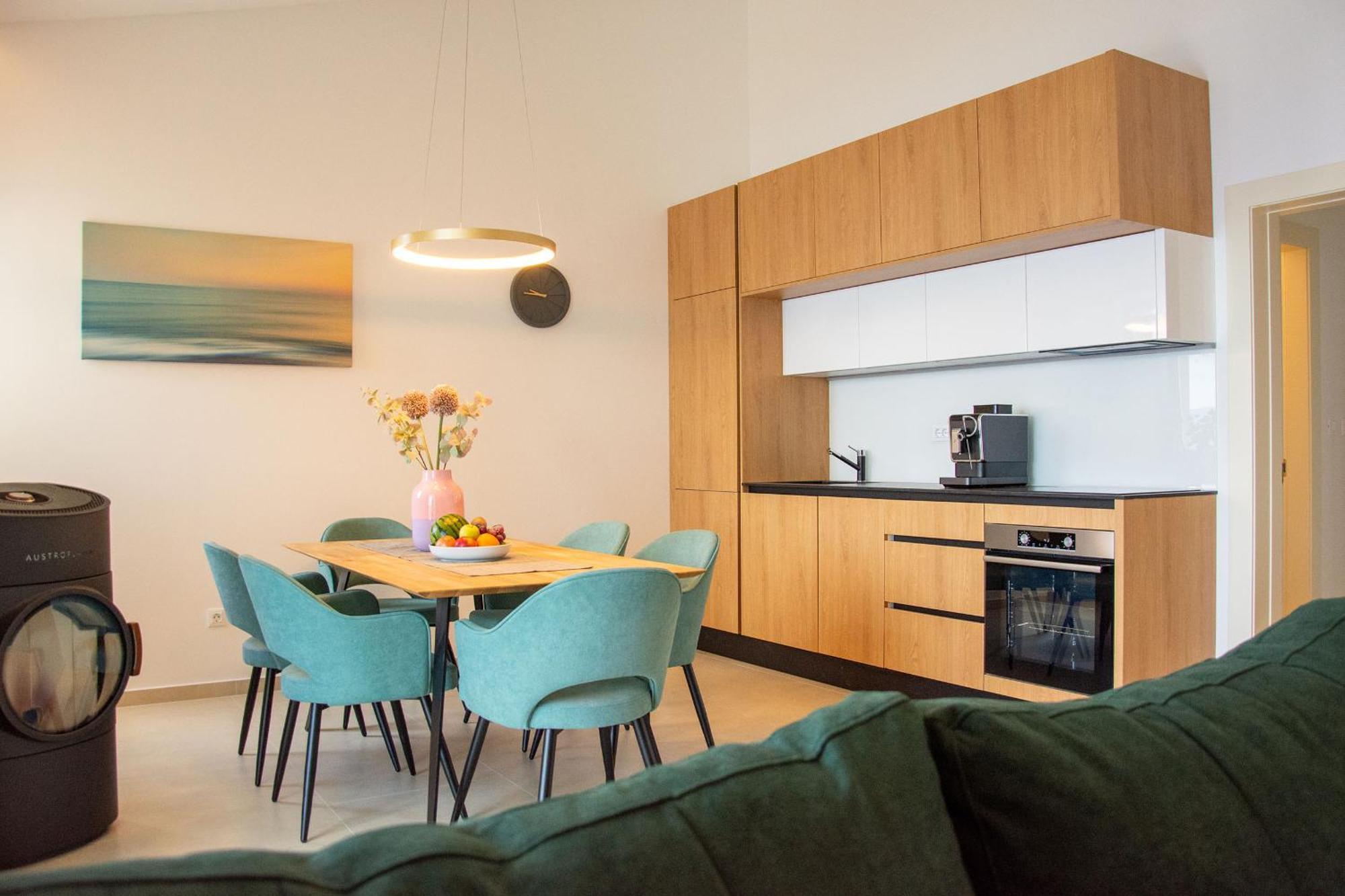 Joell Apartments Локва-Рогозниця Екстер'єр фото